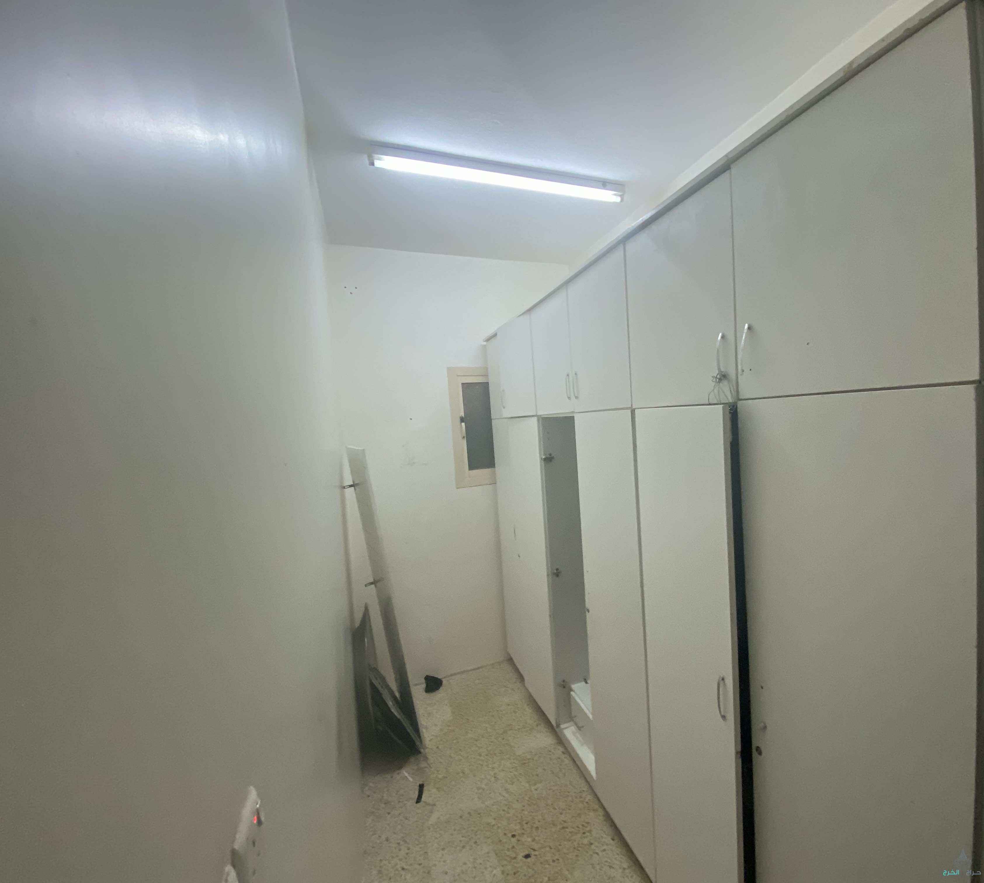 دولاب تخزين 