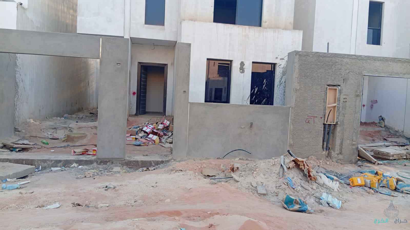 المهندس نصر الدين :معلم،بلاط، بناء، باديل الرخام، لياسة،حجر، تكسير جودة واتقان في العمل ، يوجد لدي معلمين باكستان ، خبرة ١٠ سنوات للتواصل : ٠٥٠٢٠٥٧٦٨٤