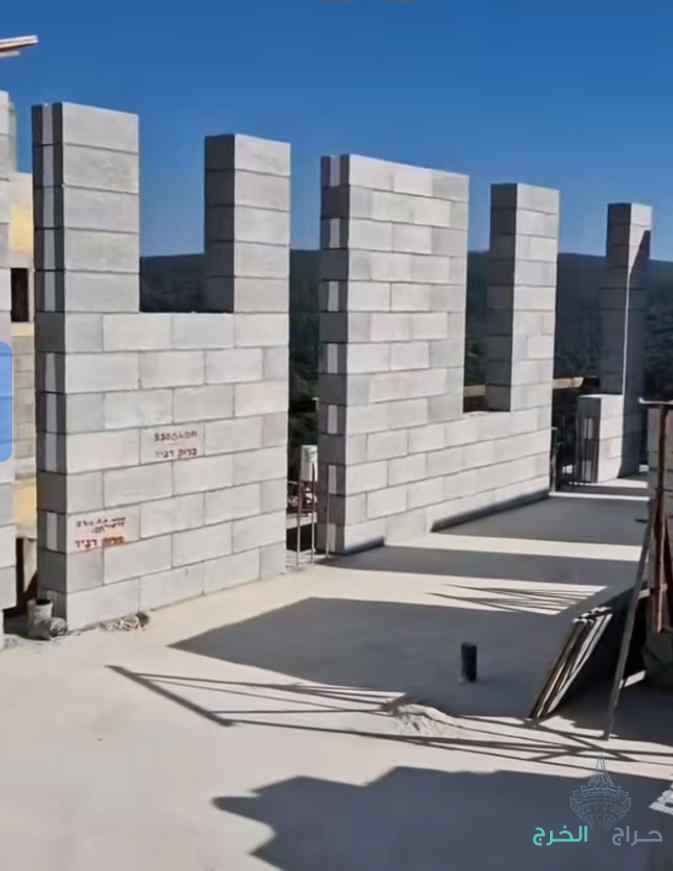 المهندس نصر الدين :معلم،بلاط، بناء، باديل الرخام، لياسة،حجر، تكسير جودة واتقان في العمل ، يوجد لدي معلمين باكستان ، خبرة ١٠ سنوات للتواصل : ٠٥٠٢٠٥٧٦٨٤