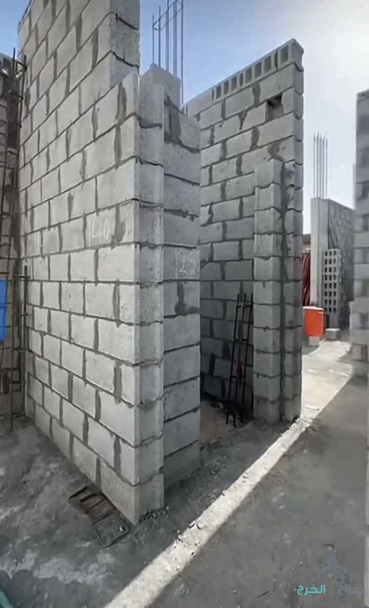 المهندس نصر الدين :معلم،بلاط، بناء، باديل الرخام، لياسة،حجر، تكسير جودة واتقان في العمل ، يوجد لدي معلمين باكستان ، خبرة ١٠ سنوات للتواصل : ٠٥٠٢٠٥٧٦٨٤