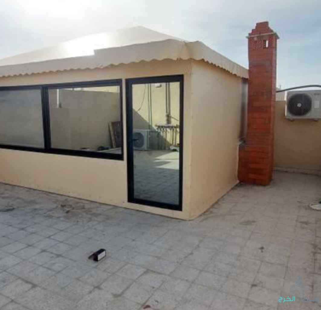 الخيام مظلات