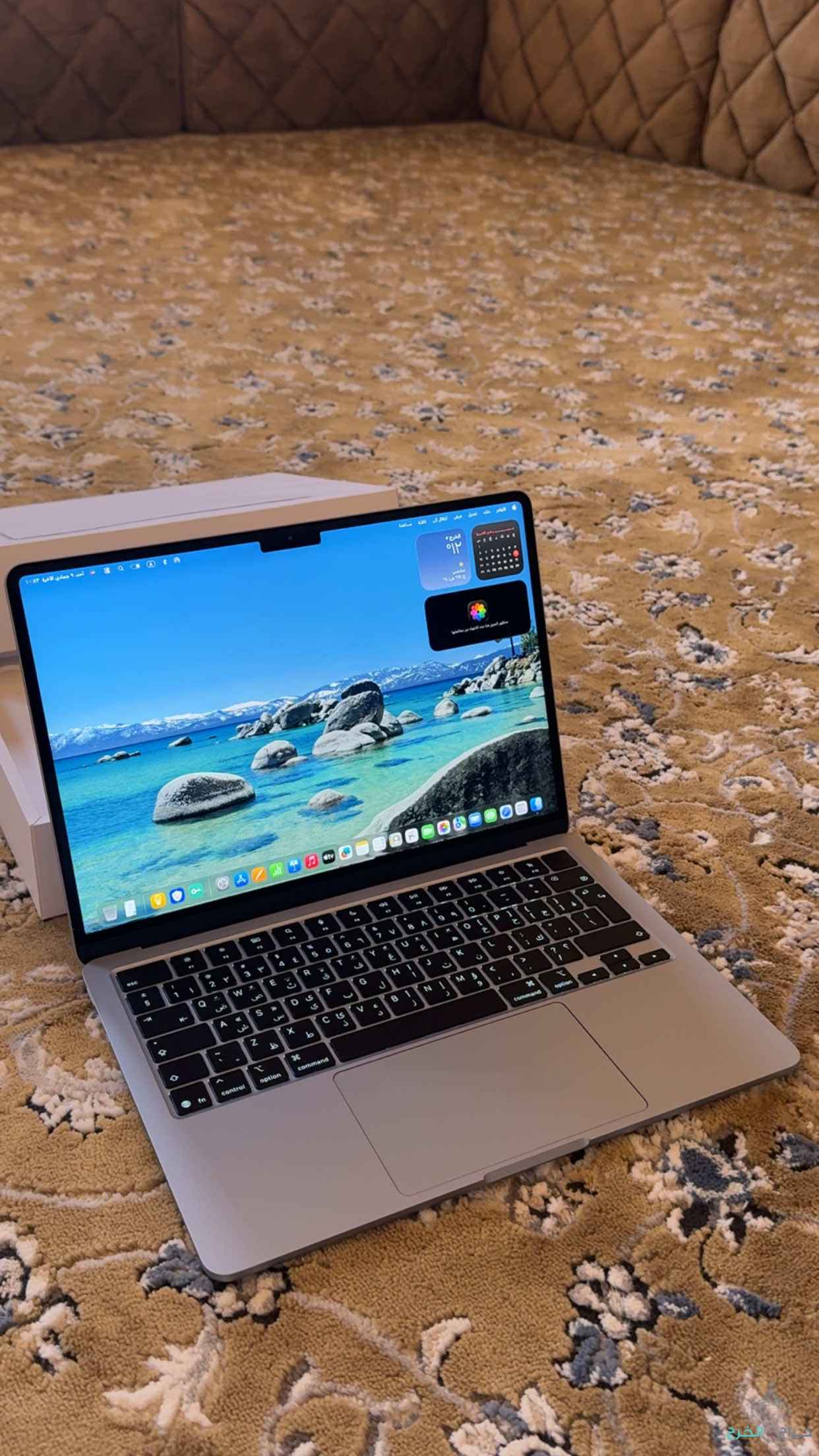 ابل ماك بوك اير M4 ازرق 