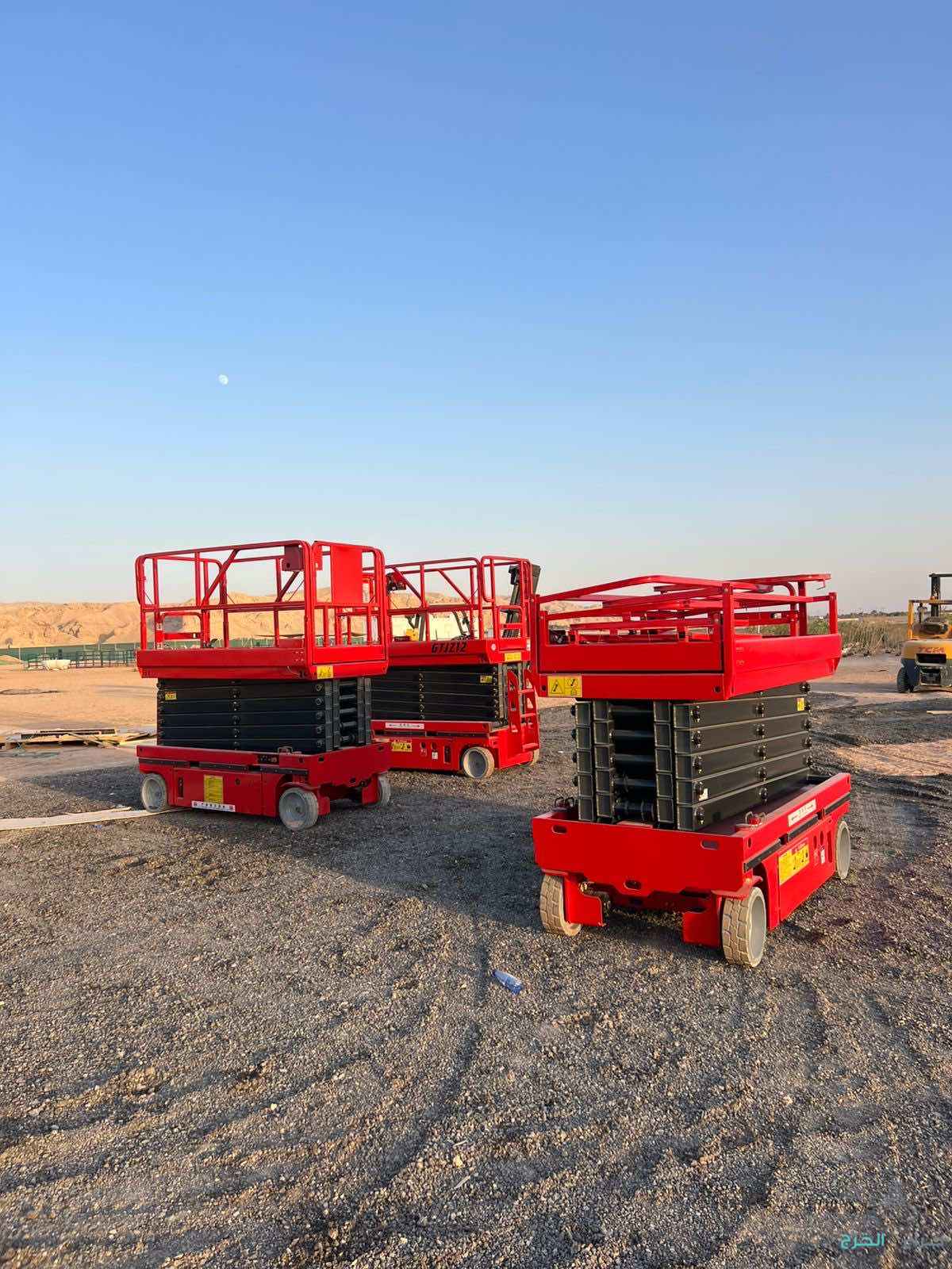 سيزر لفت 16متر14متر12متر كهرباء للايجار