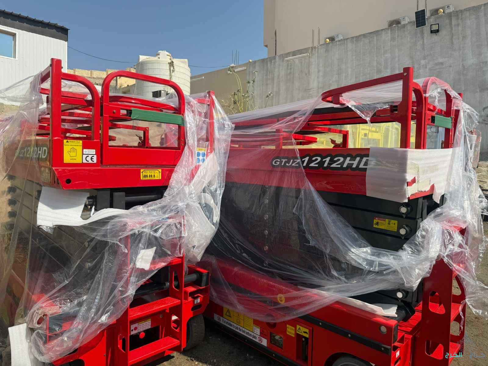 سيزر لفت 10متر12متر14متر16متر كهرباء للايجار 