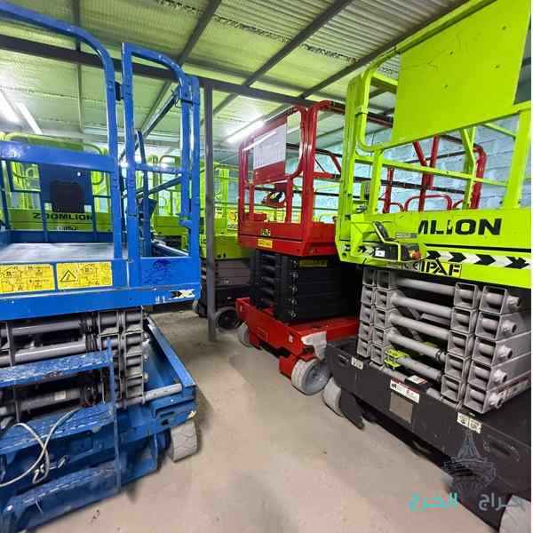 سيزر لفت 10متر12متر14متر16متر كهرباء للايجار 