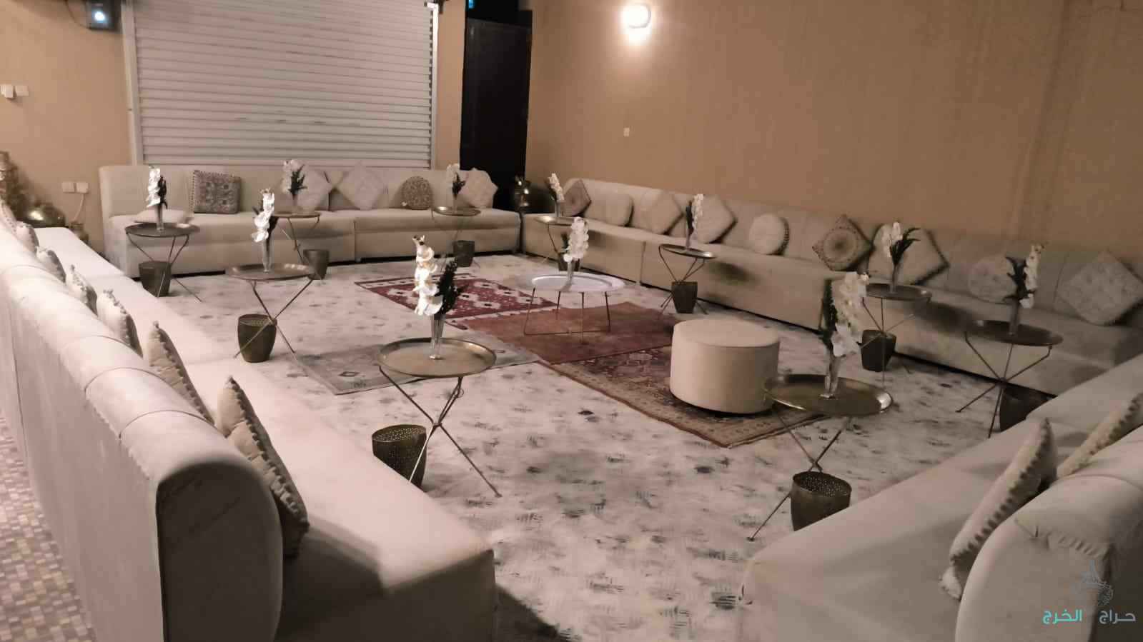 تأجير دفايات كنب مستطيل كنب داري 