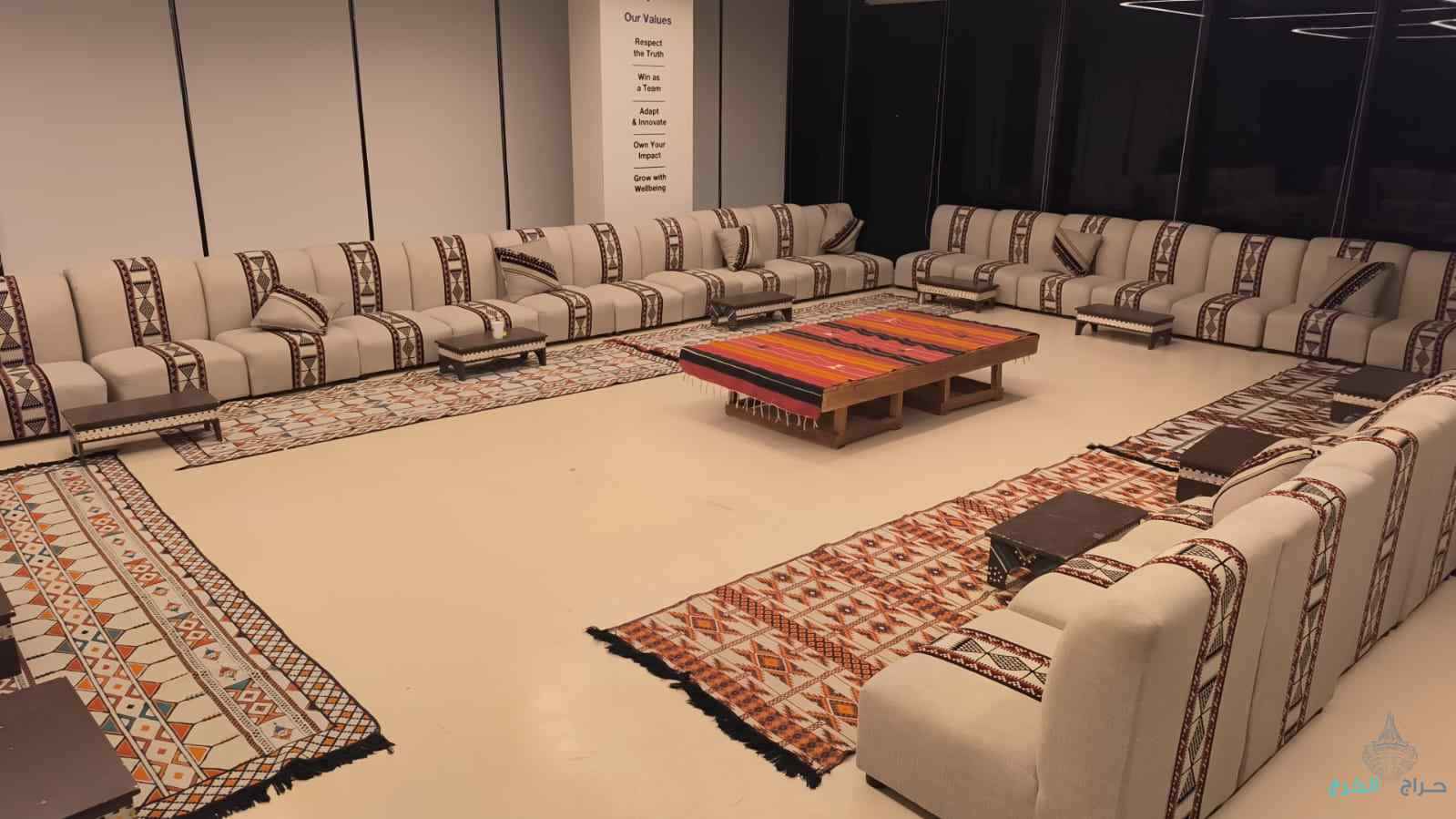 تأجير دفايات كنب مستطيل كنب داري 