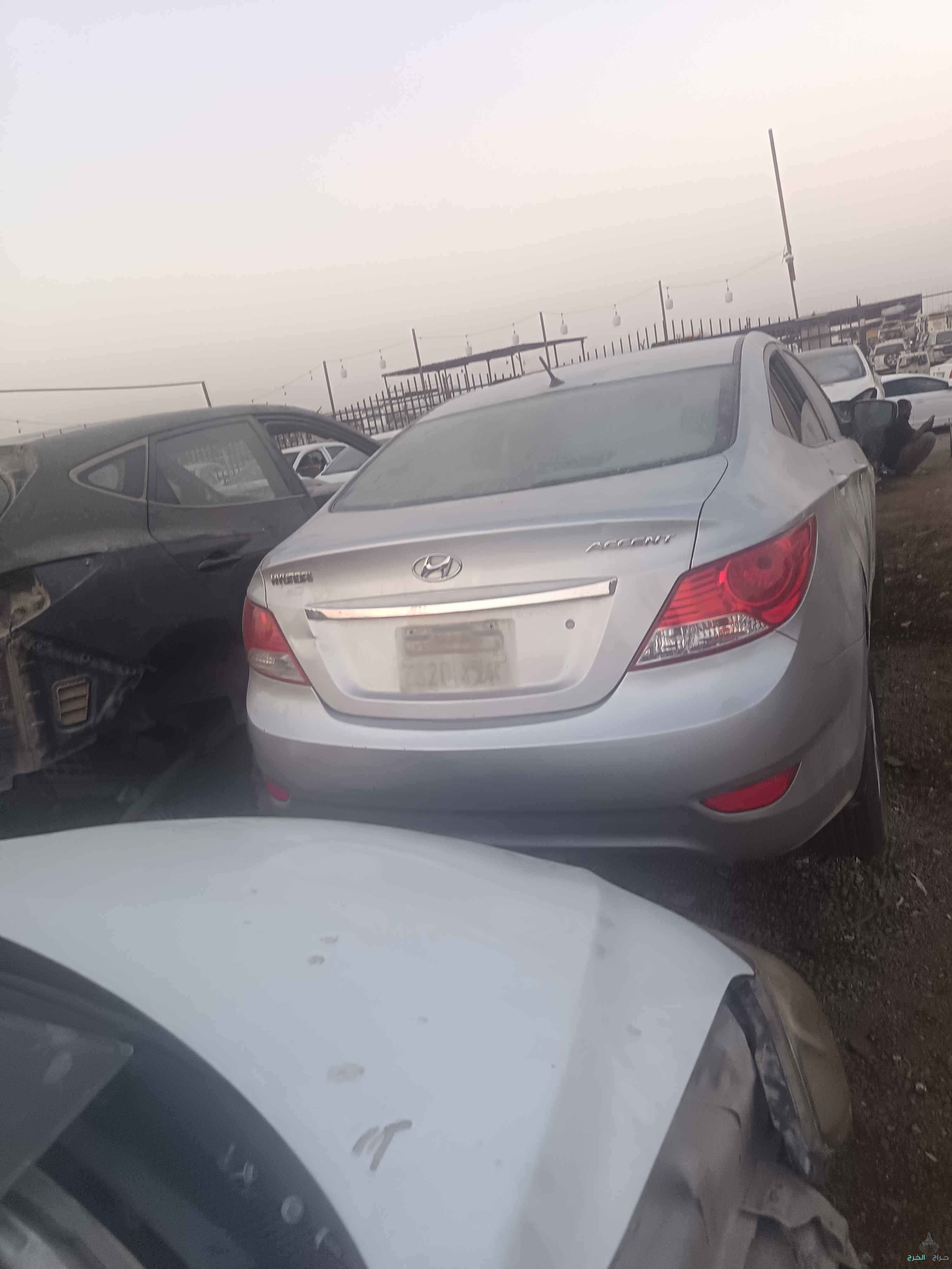 هونداي اكسنت موديل ٢٠١٣ قير توماتيك توجد لدينا جميع قطع الغيار تشليح فقط
