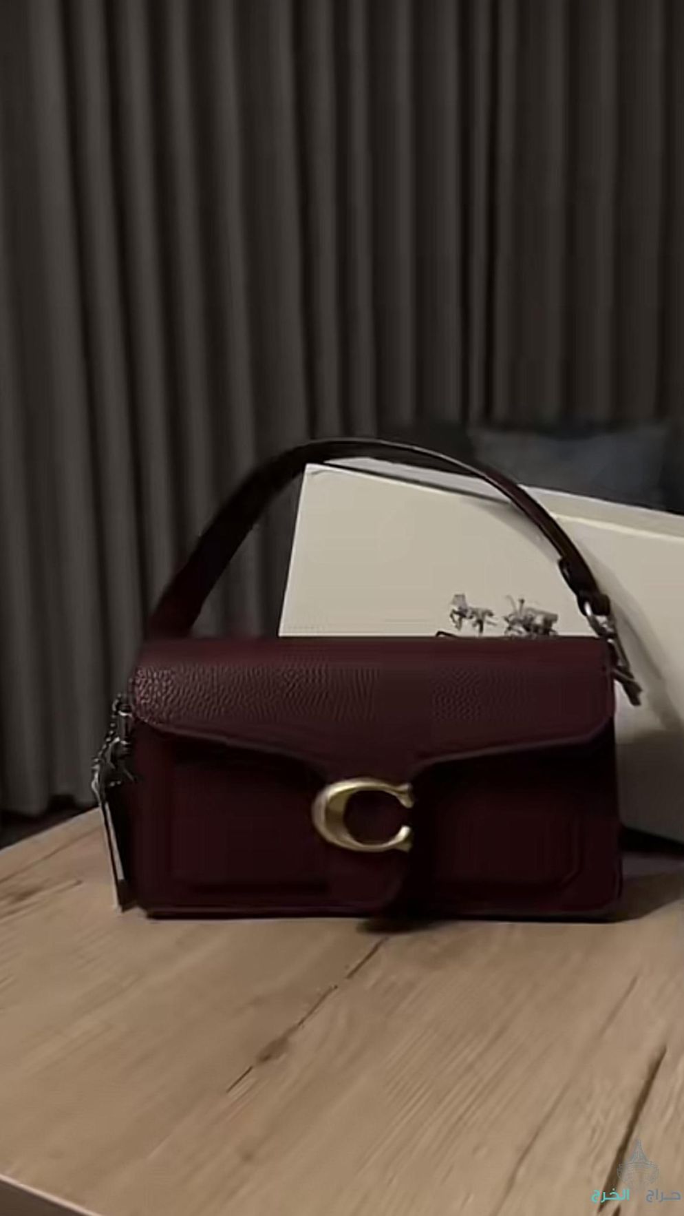 شنطة كوتش برغندي