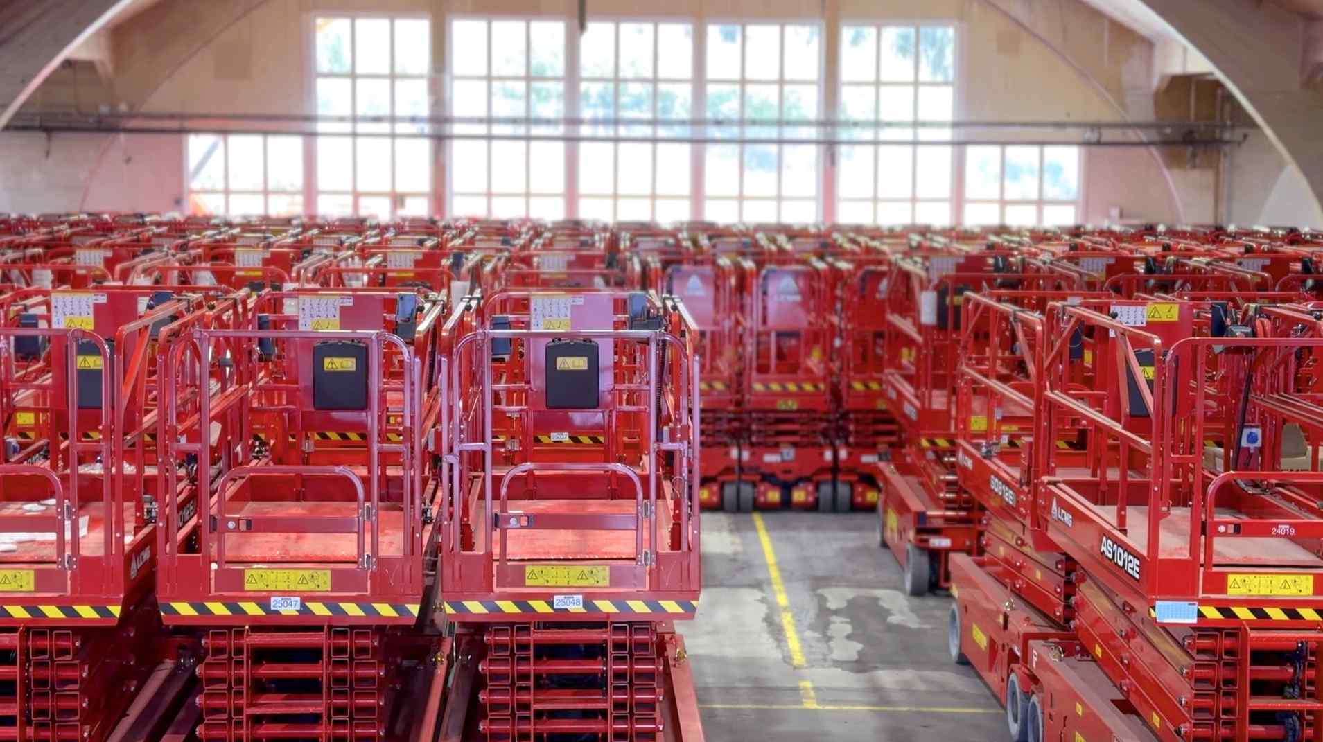 سيزر لفت للإيجار # 8متر # 10متر # 12متر # 14متر # 16متر # 18متر # 20متر # 22متر # ديزل و كهرباء موديلات حديثة 2025 مع تيوفي و ارامكو في الرياض الدمام مكة المدينة جدة