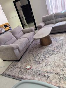 التخلص من الاثاث القديم 