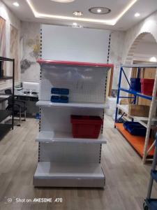 رفوف مستودعات 