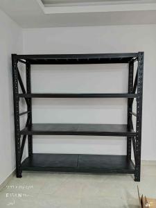 رفوف محلات تخزين مستودعات 