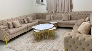 كنب جديد استخدام بسيط جدا جدا